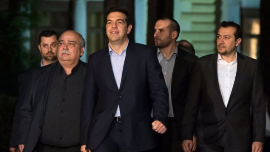 Правительство Греции уйдет в отставку, если люди на референдуме примут условия кредиторов