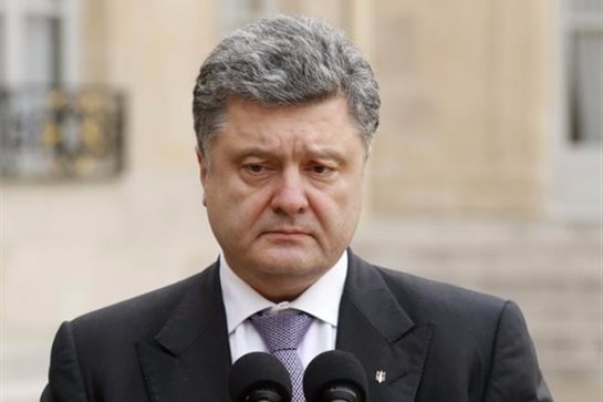 Петр Порошенко заявил, что не собирается платить за мир на Донбассе любую цену