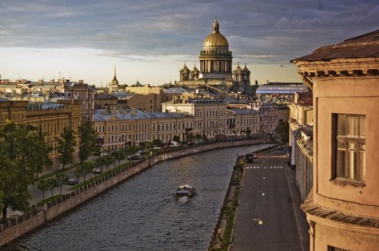 Коммунисты хотят переименовать Санкт-Петербург