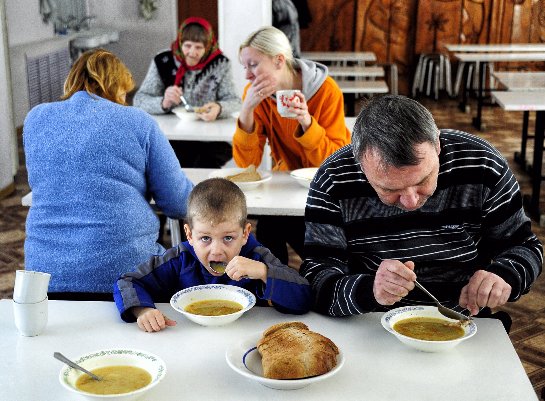 Украинские беженцы отказываются трудоустраиваться и самостоятельно снимать жилье