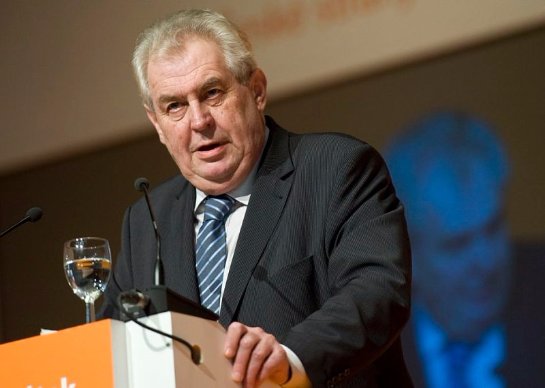 Чешский президент согласен провести референдум по вопросу выхода из ЕС