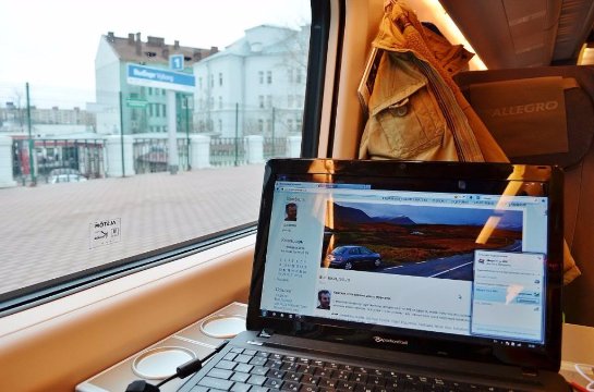 Половину российских поездов дальнего следования оборудуют беспроводной интернет-связью