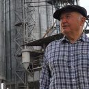 Лужков считает позитивным явлением программу реновации в Москве