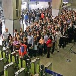 В Лондоне бастуют служащие метро