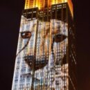 На нью-йоркском небоскребе появились изображения животных, которые находятся на грани вымирания